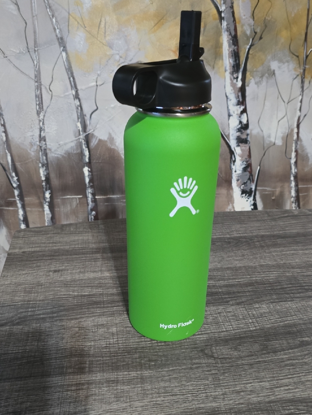 Hydro Flask Bright Green Stainless Bottle with Black Straw Lid